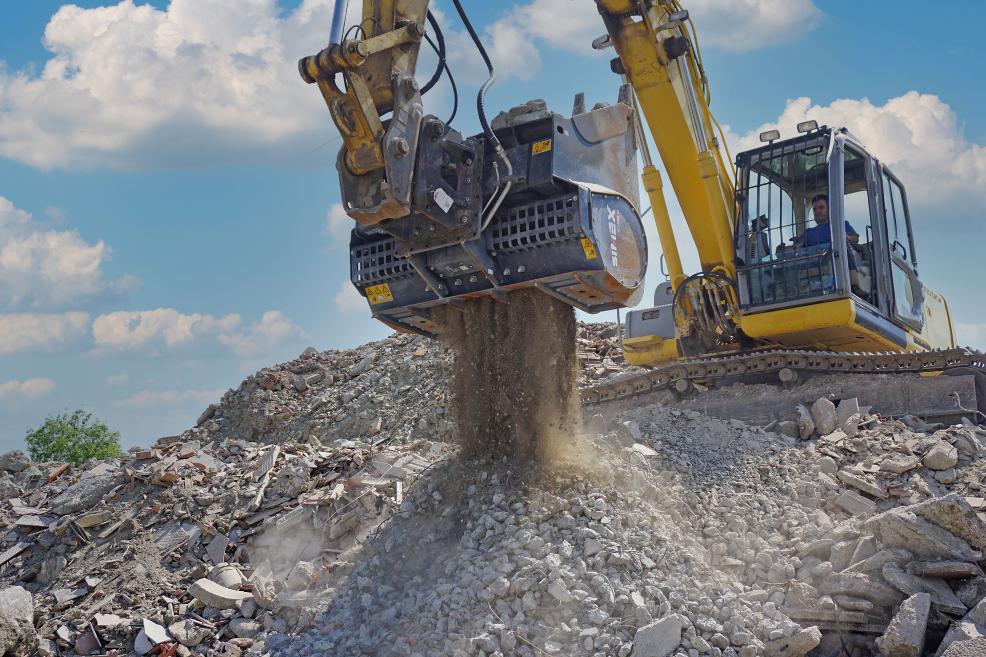 Frantumazione calcestruzzo armato direttamente in cantiere