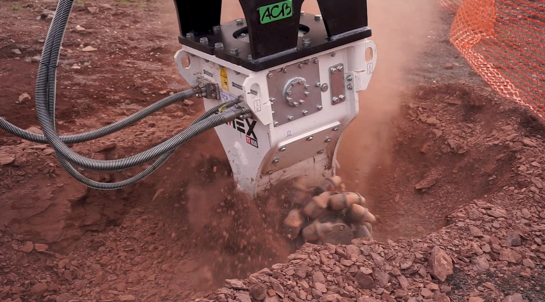 Teste fresanti Simex TF 850 per scavo di trincea in Francia