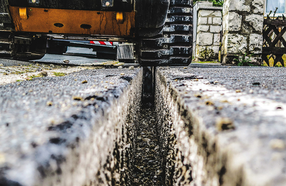 No-Dig technologies: Simex mini and micro-trenching solutions