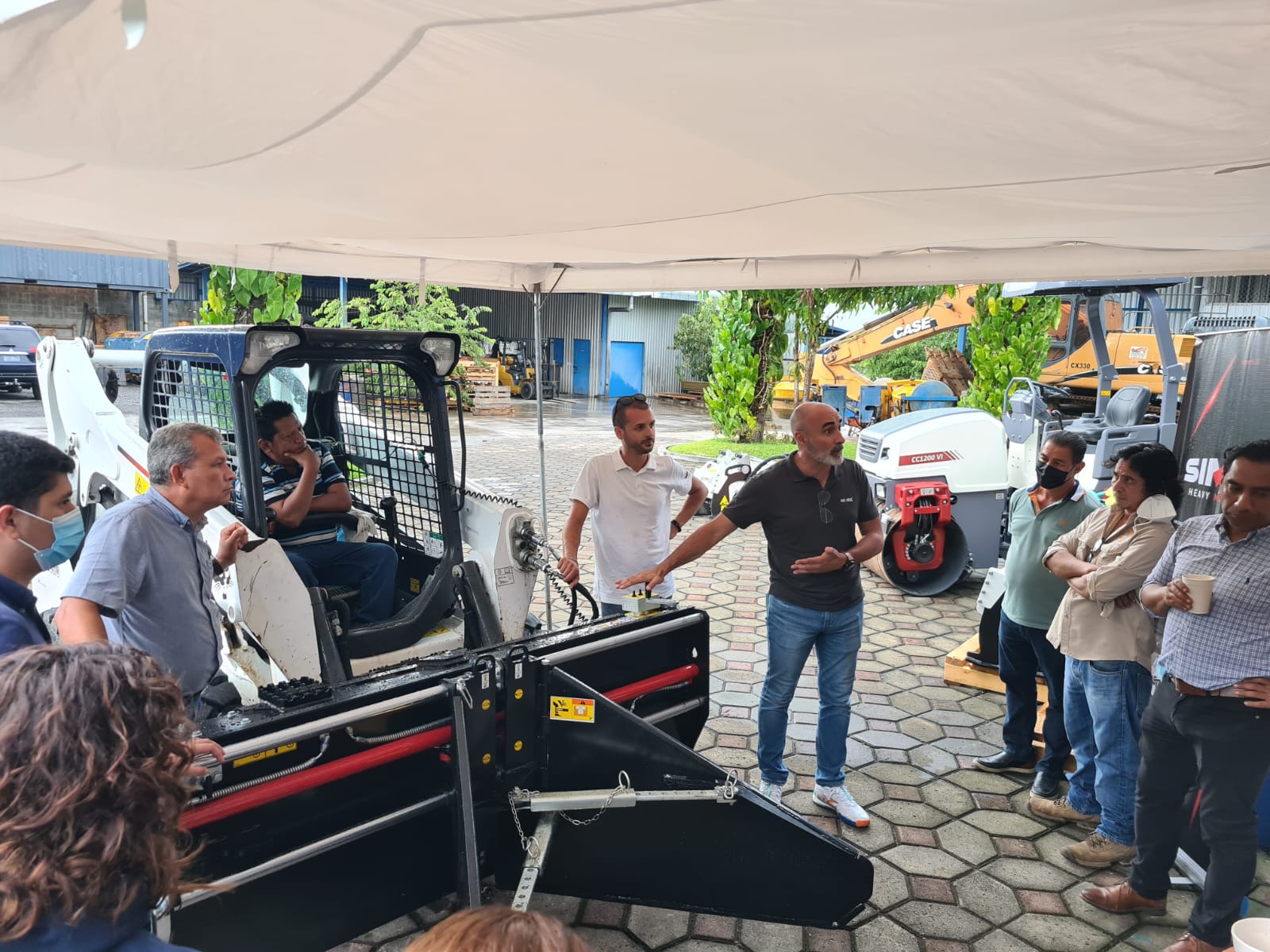 Un nuovo dealer per Simex in El Salvador