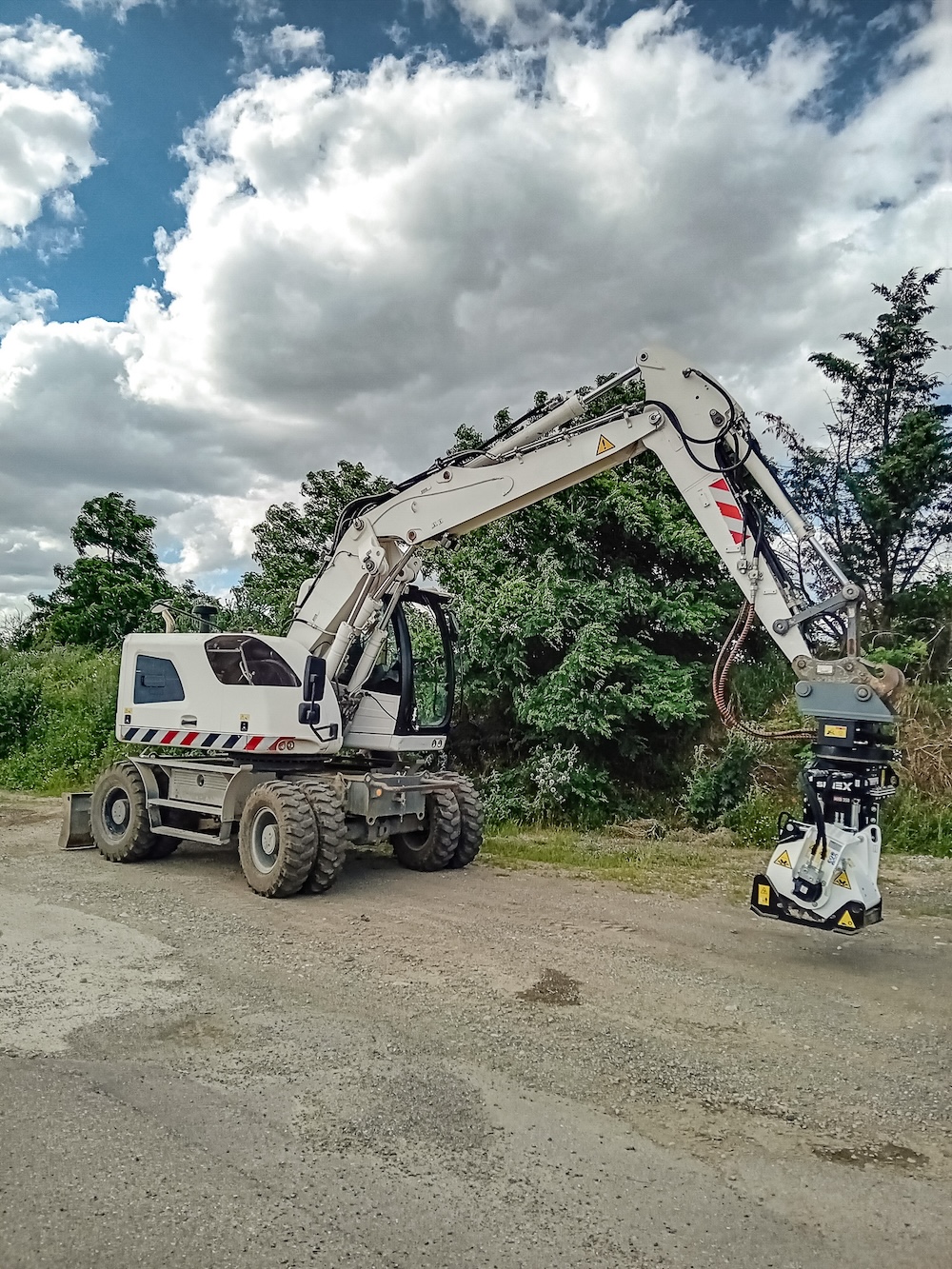 MHB 300
